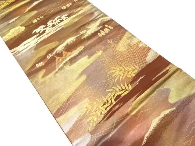 手箱に屋敷風景・古典柄織り出し　袋帯